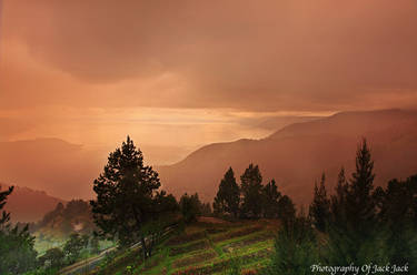 KABUT TEBAL DIATAS DANAU TOBA