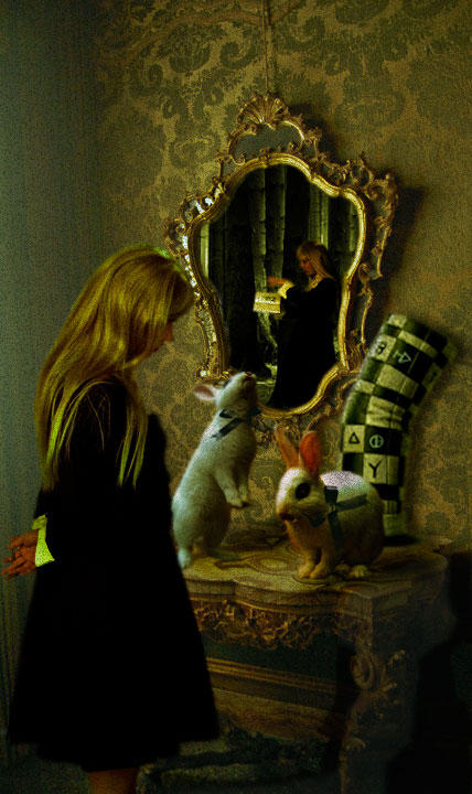 Зеркало с алисой. Алиса в Зазеркалье зеркало. Алиса в Зазеркалье зеркало арт.