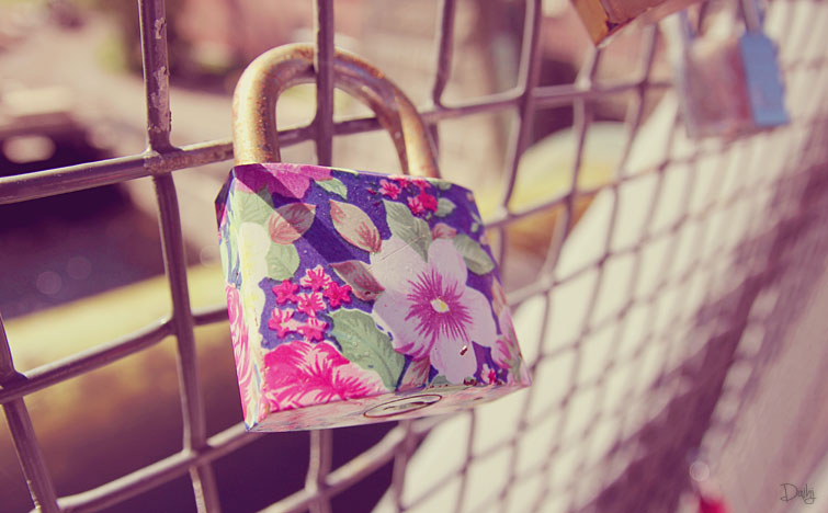 flower lock