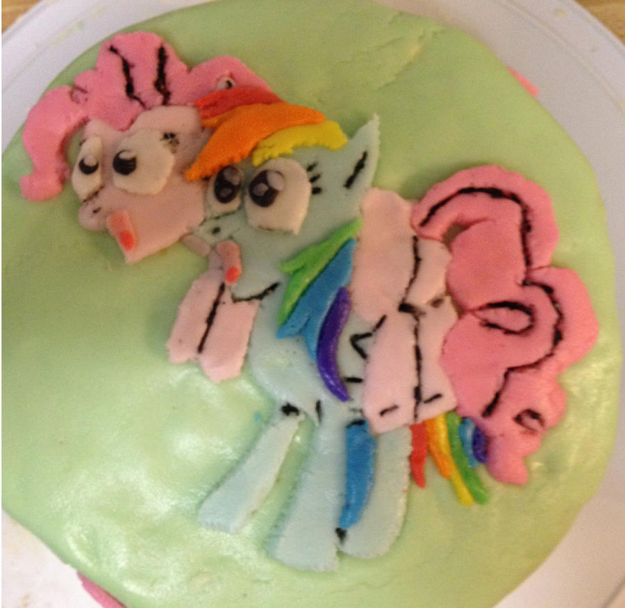 Pinkie and Rainbow fondant cake