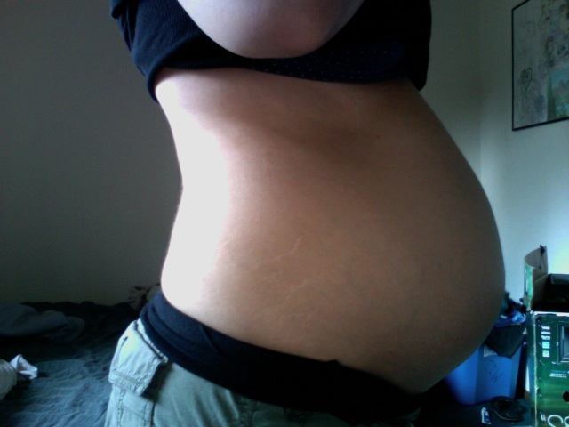 baby belly week 27