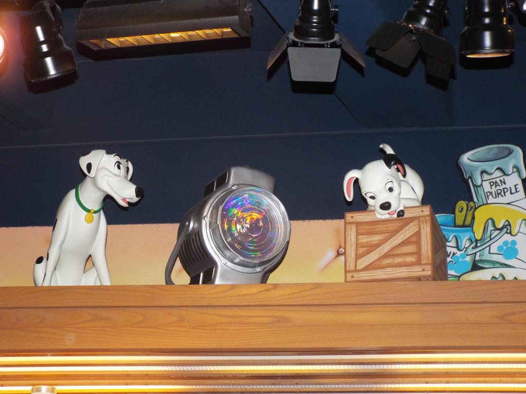 Mama and Puppy Disney Store 101 Dalmatians Display