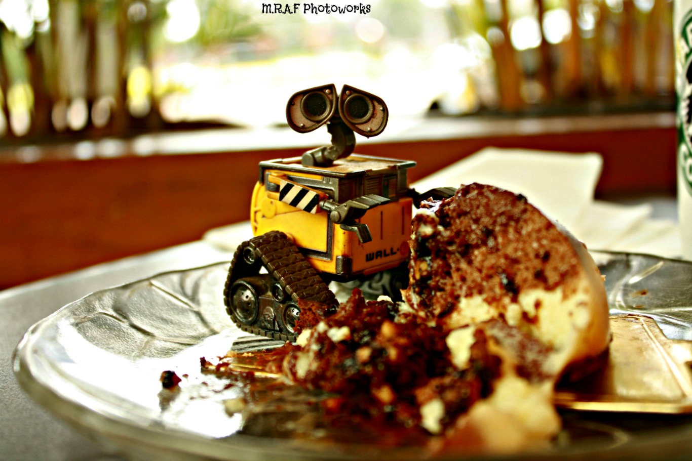 Wall-E: Can I Eat This Cake?