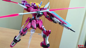 HGCE Infinite Justice Gundam 3