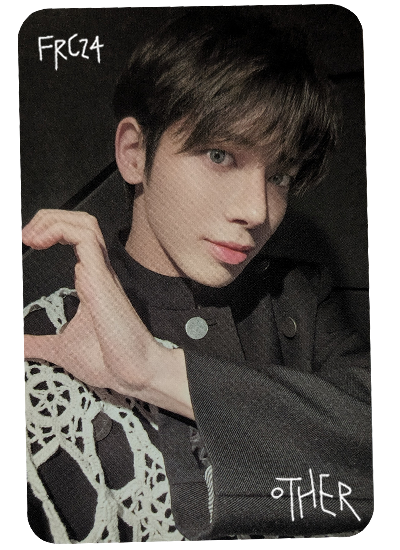 why do i always just get the right side of these finger heart cards??