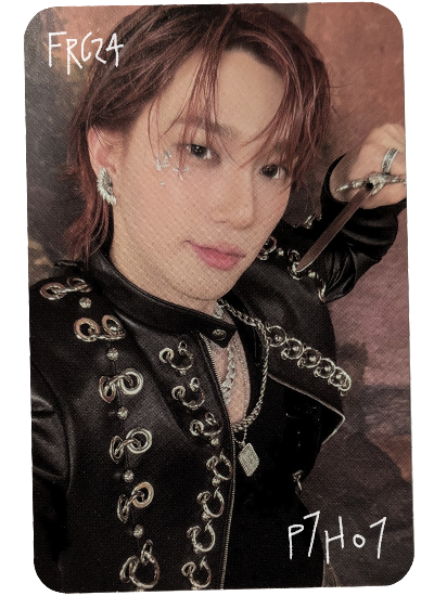 this is such a gorgeous gorgeous card ... the hair, the outfit, the dagger, aaaaah