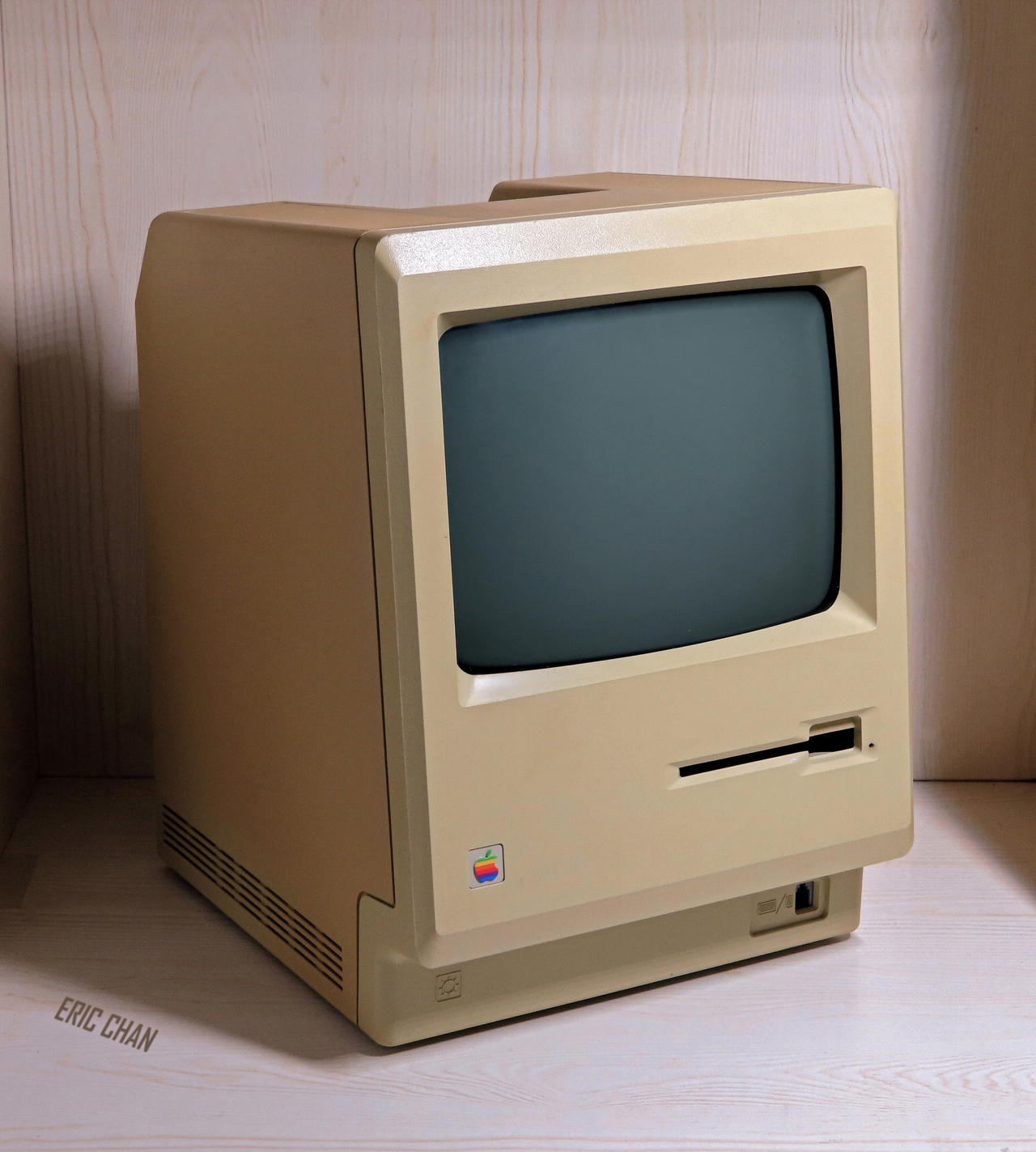Apple Macintosh 512K by eric2b01 on DeviantArt
