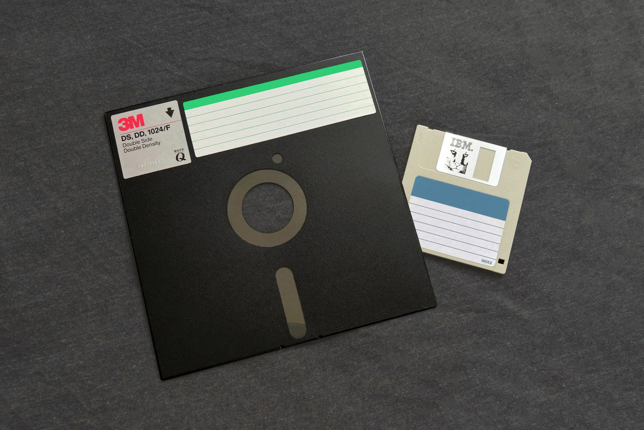 8 inch floppy disk by eric2b01 on DeviantArt