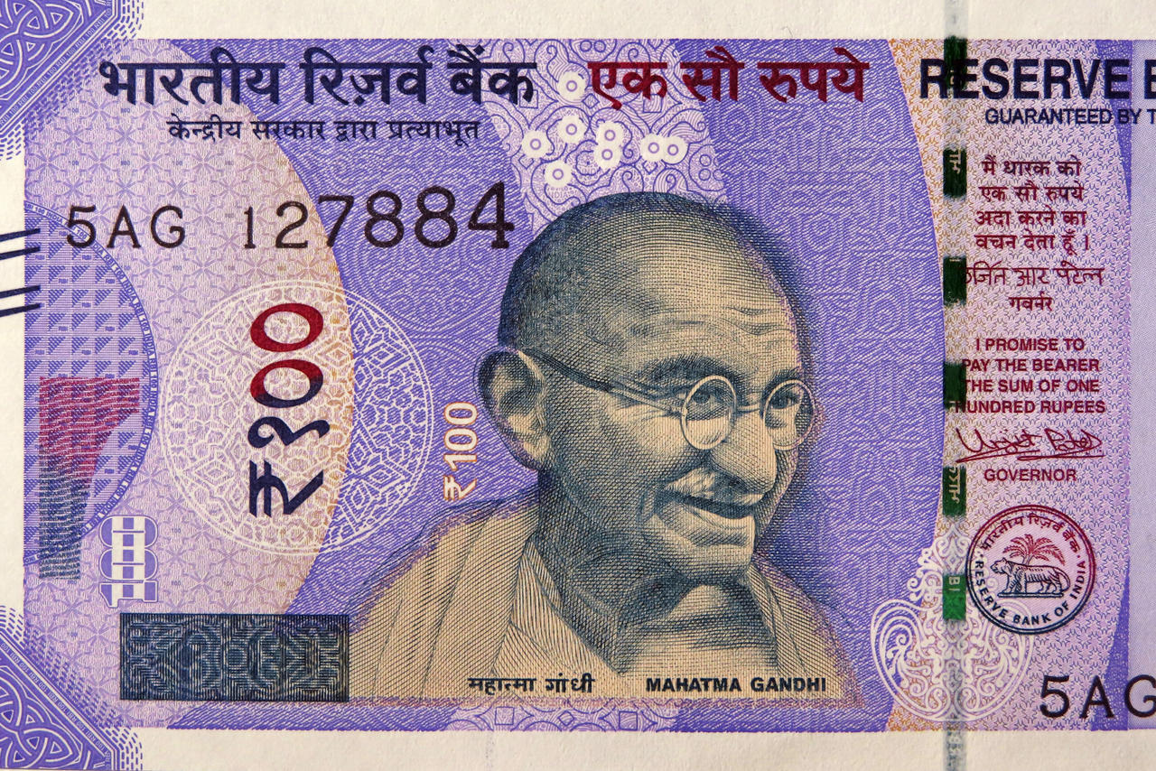 Indian 100 Rupee Banknote By Eric2b01 On DeviantArt indian-100-rupee-banknote-by-eric2b01-on-deviantart