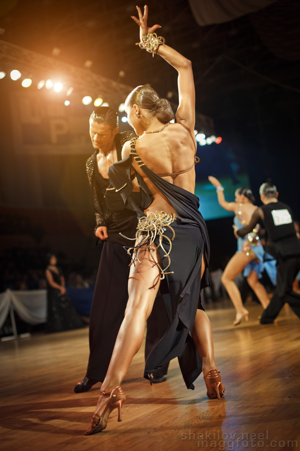 Latina Dance Earthquake