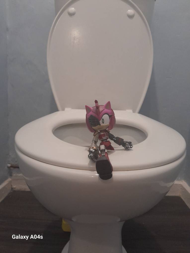 Rusty rose poo poo