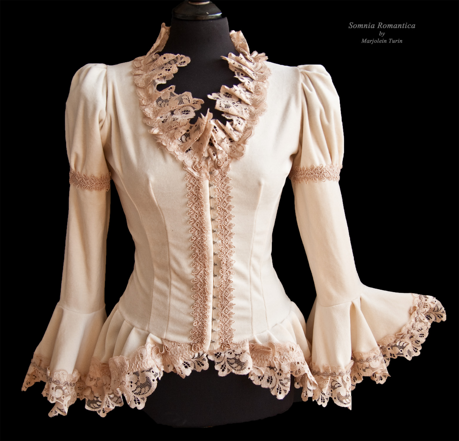 Vest ivory, Somnia Romantica by M. Turin