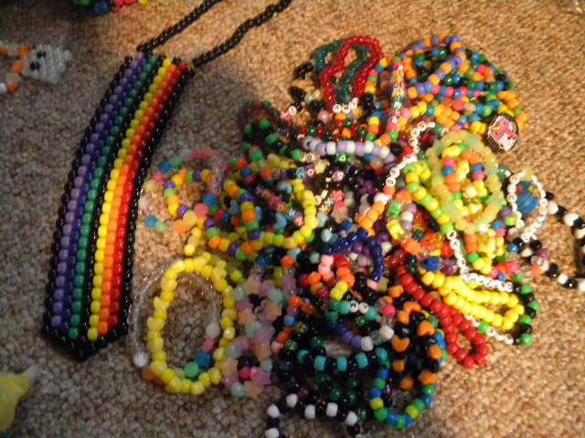 Kandi Singles and Tie