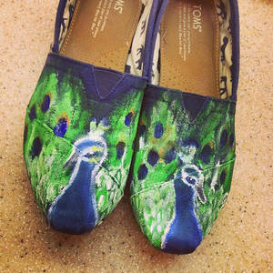 Peacocks on Toms