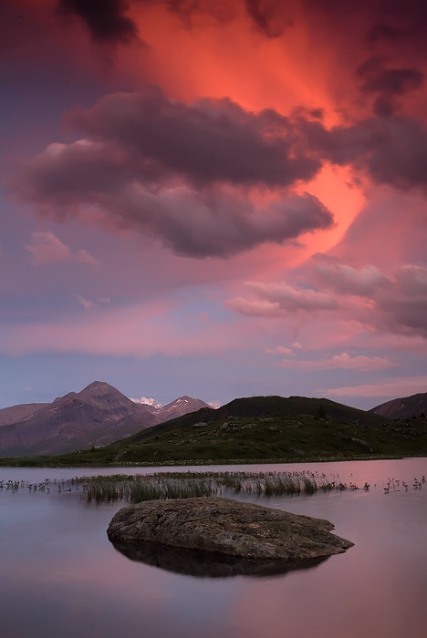 Under a blood red cloud...