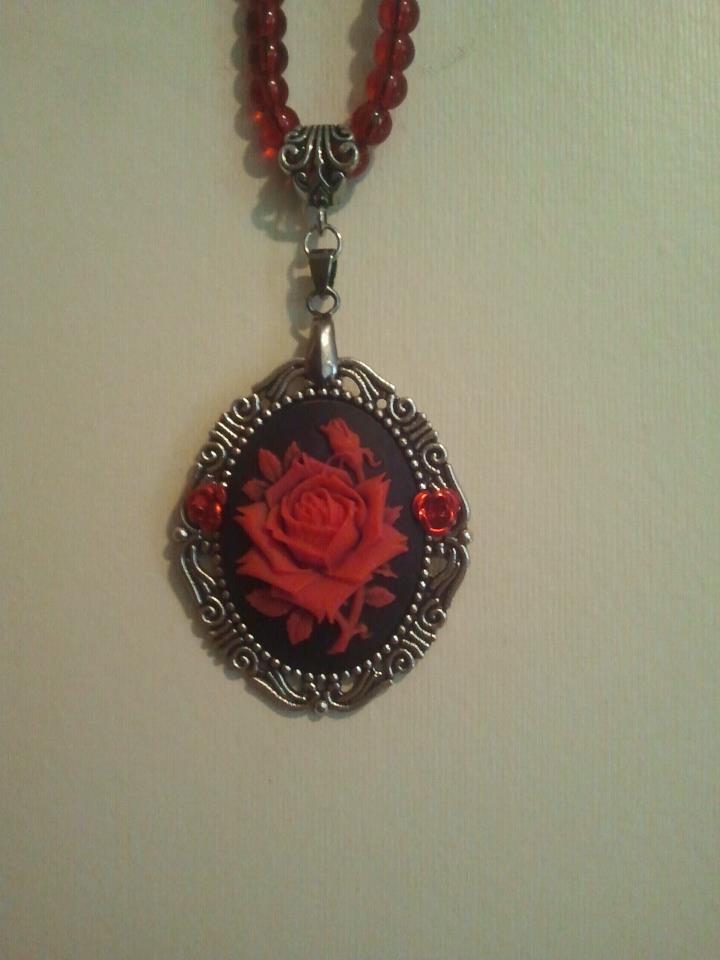 My newest rose necklace