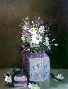 Small vase with flowers