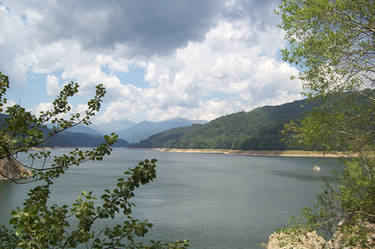 Vidraru Lake