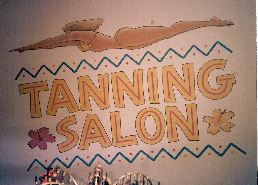 Tanning salon mural