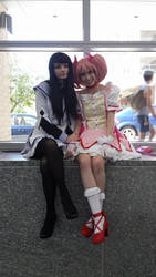 Madoka Kaname and Homura Akemi cosplay