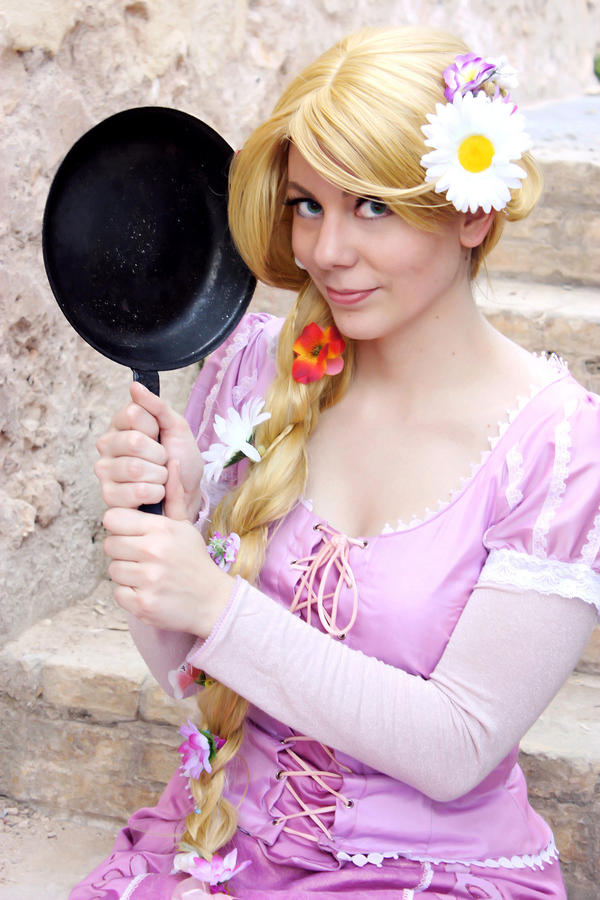 Rapunzel Cosplay