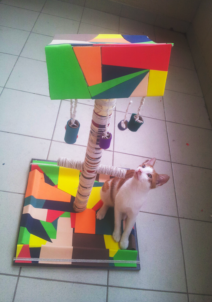 Cat tree