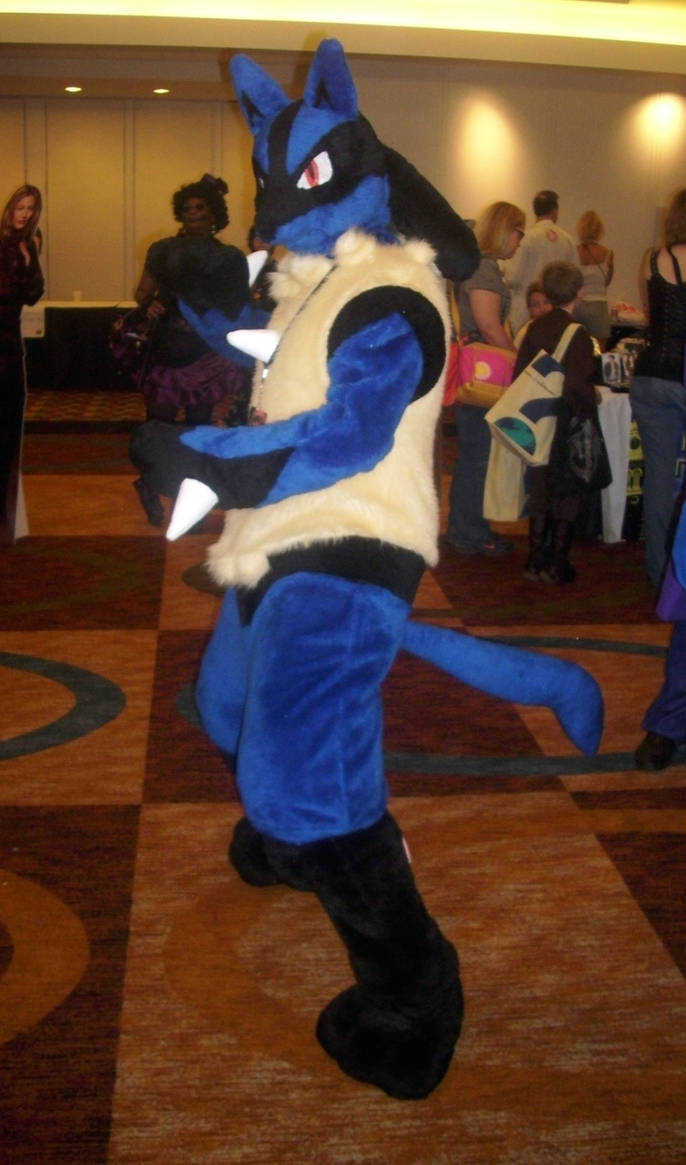 Lucario by DaisyPhantom on DeviantArt