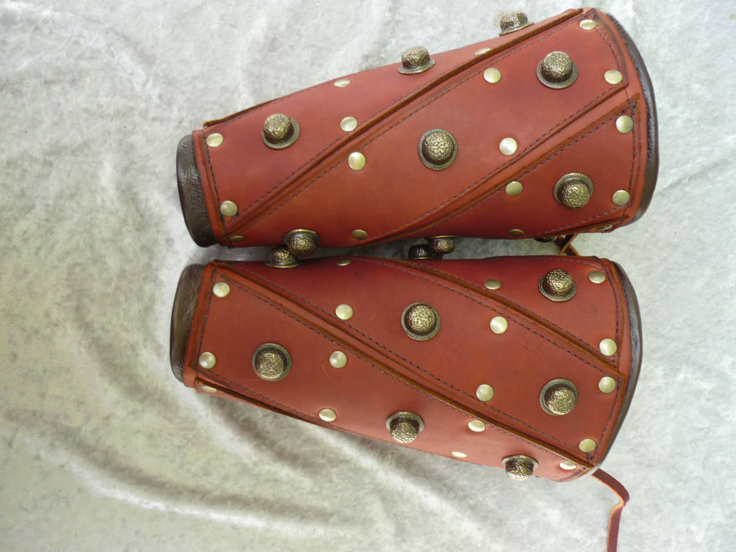 plate bracers by GREGOR9