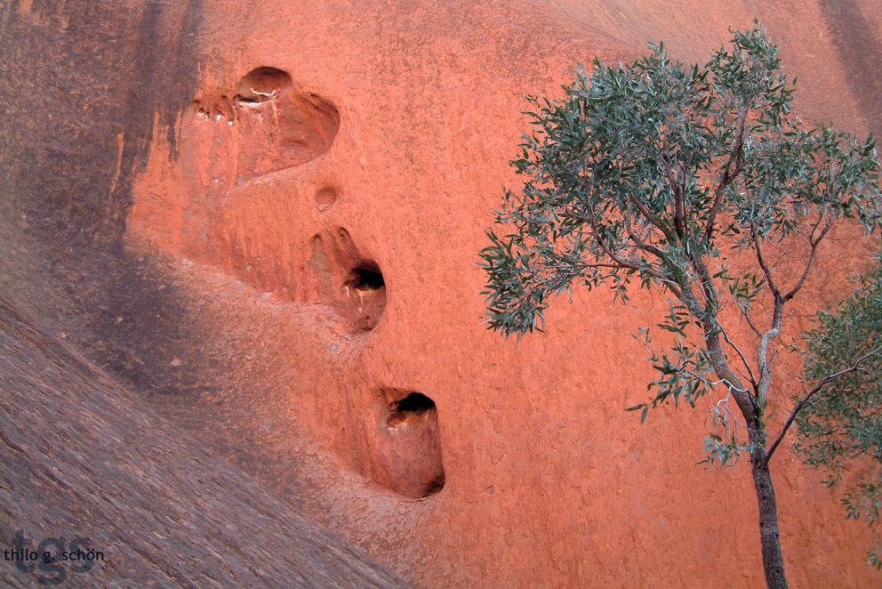 Uluru's Heart by JNLN