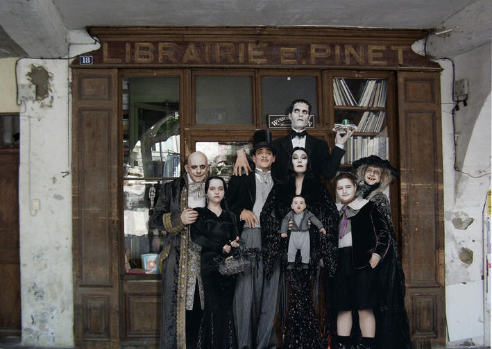 Addams Family in Nyons by biggystarbuzz