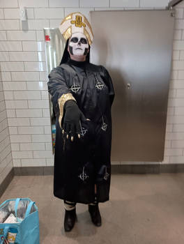 Full Papa Emeritus lll Costume 