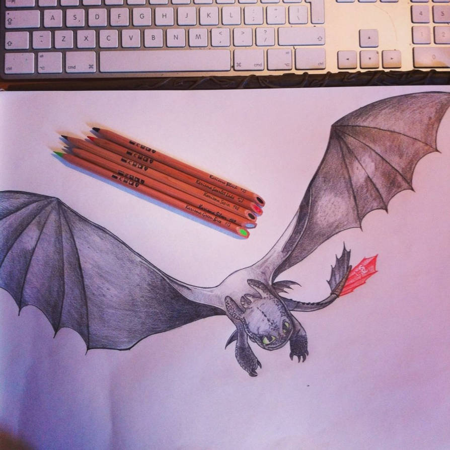 Toothless by Sapphireeyes2 on DeviantArt