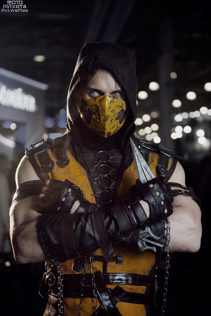 Scorpion Cosplay mortal kombat X