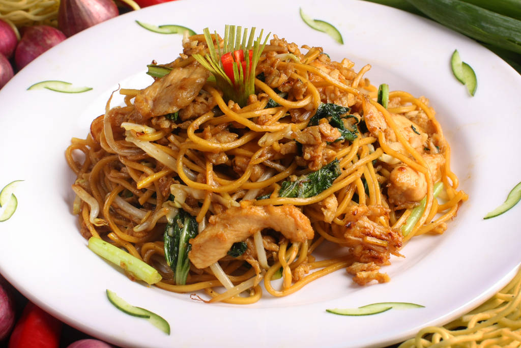 chicken fried noodle by okzneverbetheless