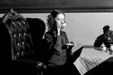 Young woman in cafe