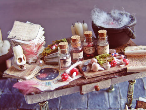 Poison Table dollhouse