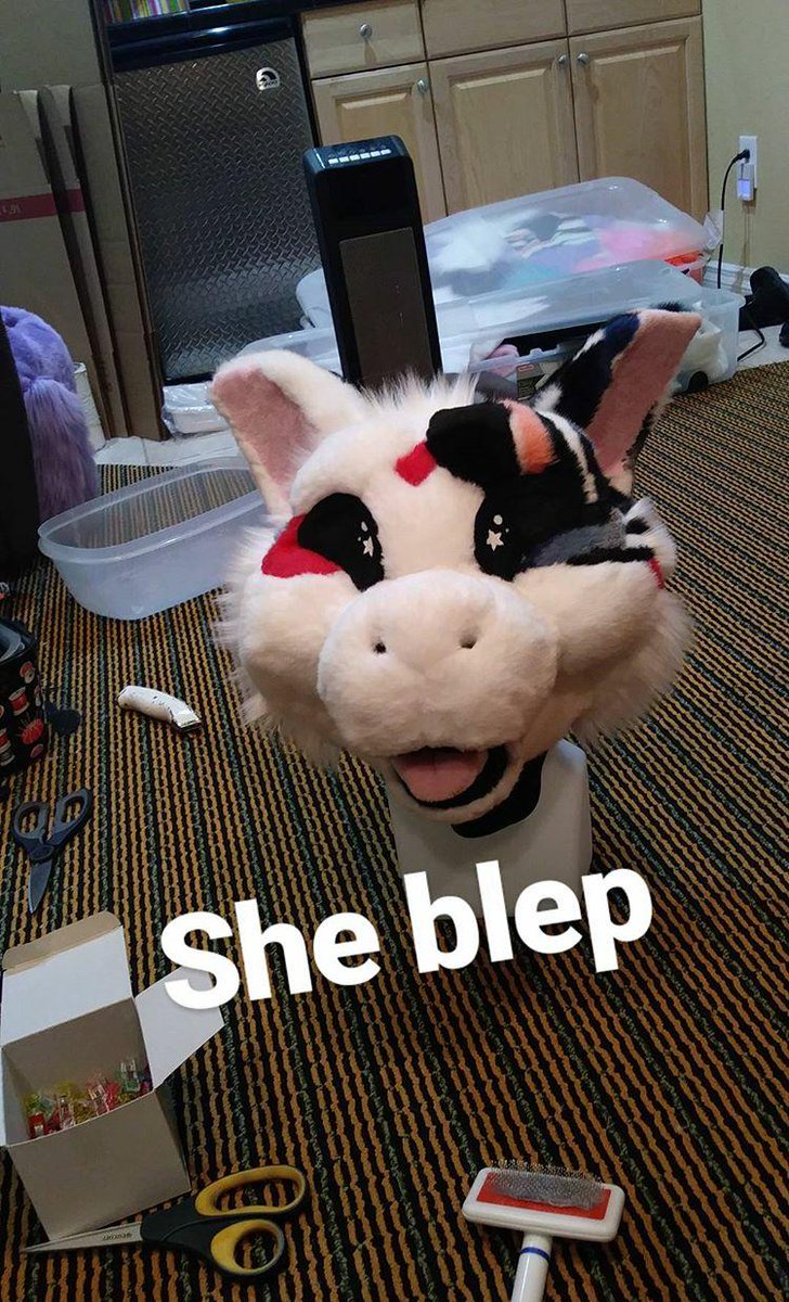 Manokit fursuit