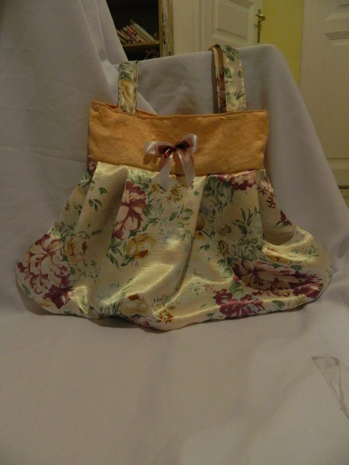 Satin rose bag