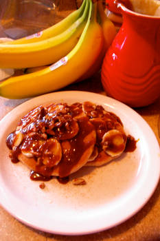 Caramel Banana Pecan Pancakes