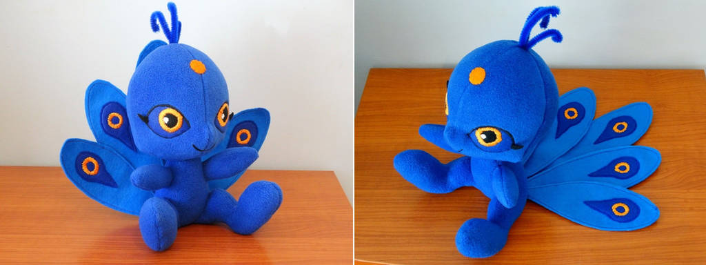Duusu, The Peacock Kwami by SkloniPlushoni on DeviantArt