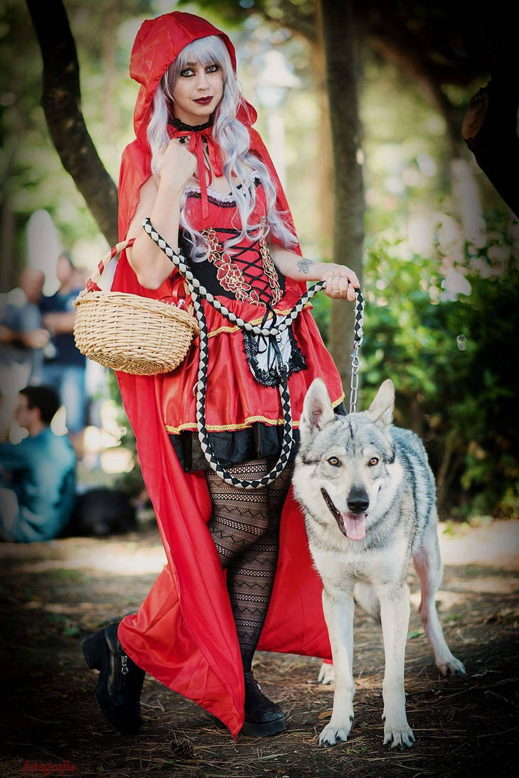 Little red riding hood cosplay by debb92 on DeviantArt