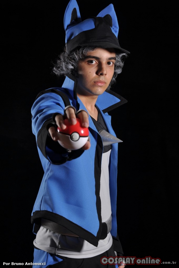 Cosplay Lucario Trainer