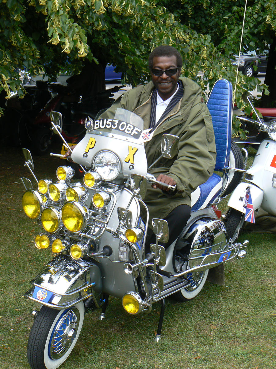 stratford scooter rideout 2011 by amoebabloke