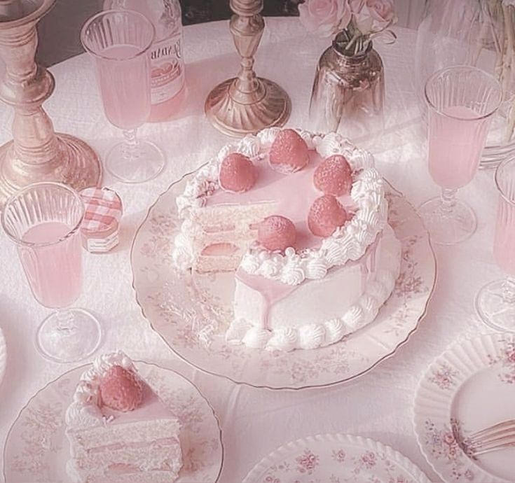 Pink Cake Deviantart Pink Strawberry Cake by Kawaiikayla19 on DeviantArt