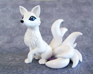 White 8 Tailed Kitsune