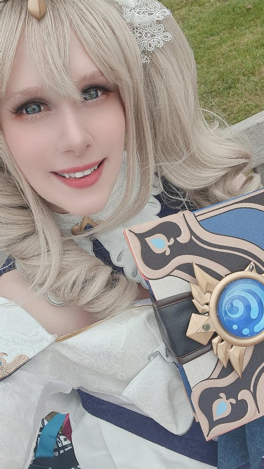 Barbara Gi Barbara Genshin Impact Selfie by Mondkaeppchen on DeviantArt