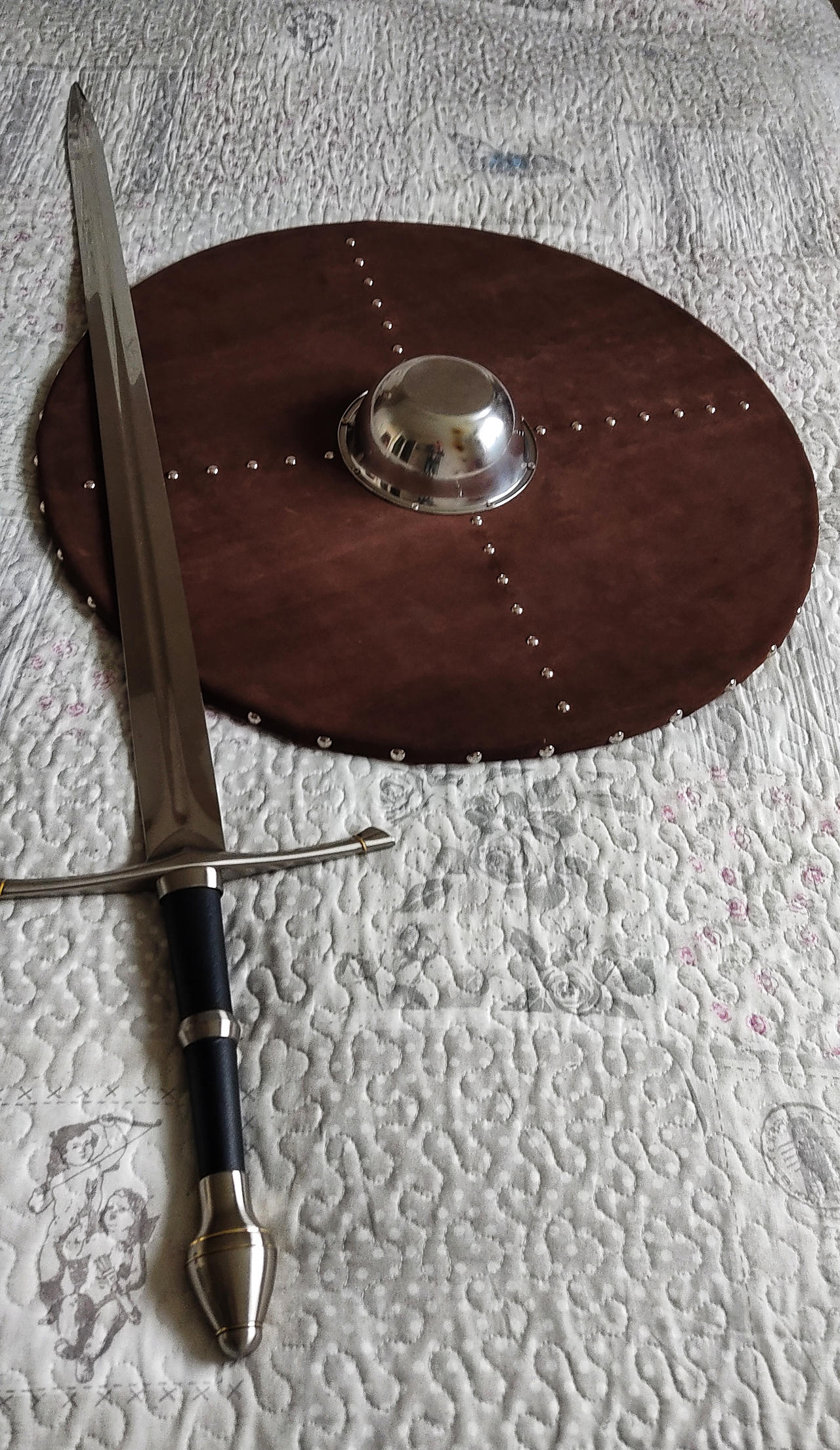 Capulet Shield DIY Viking Shield by RomeoCapulet on DeviantArt