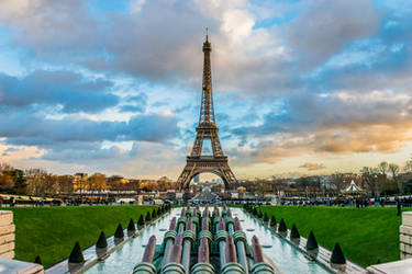 Tour Eiffel - full colour by Pure-Pleasure-Seeker