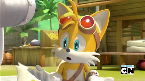 A shocked Tails by ddapcic on DeviantArt