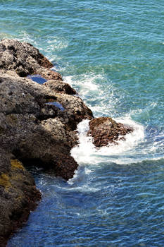 Water Crashing Against Rocks